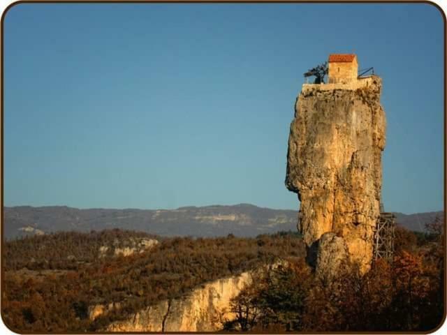 Hotel Chiatura Экстерьер фото